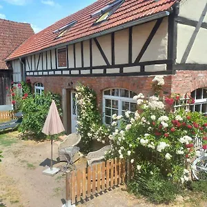  Apartment Romantisches Rosencottage