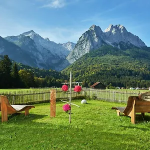 4* Hotel Garni Laengenfelder Hof